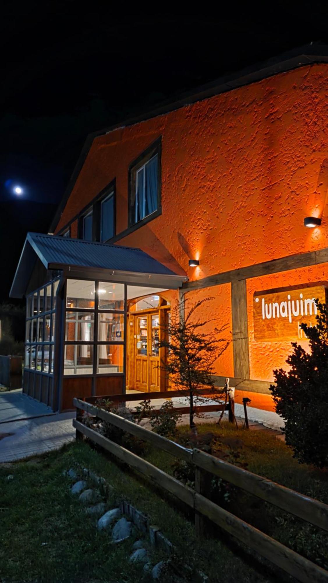 Hotel Lunajuim El Chaltén Exterior foto